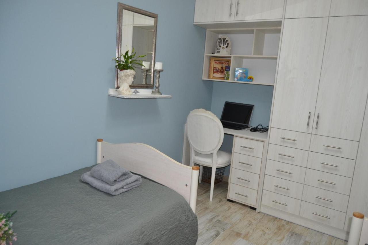 Pombia Vigla Comfort House מראה חיצוני תמונה